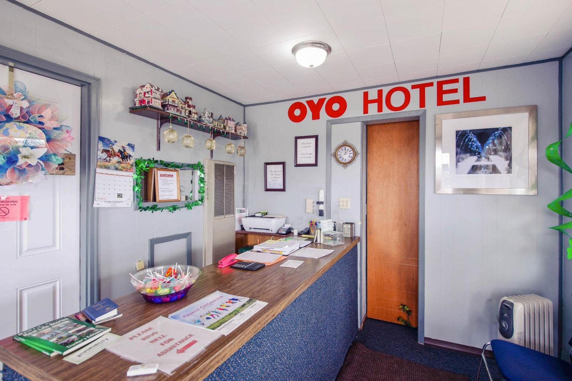 Oyo Hotel Cheyenne Wells - Us 40 Exterior photo